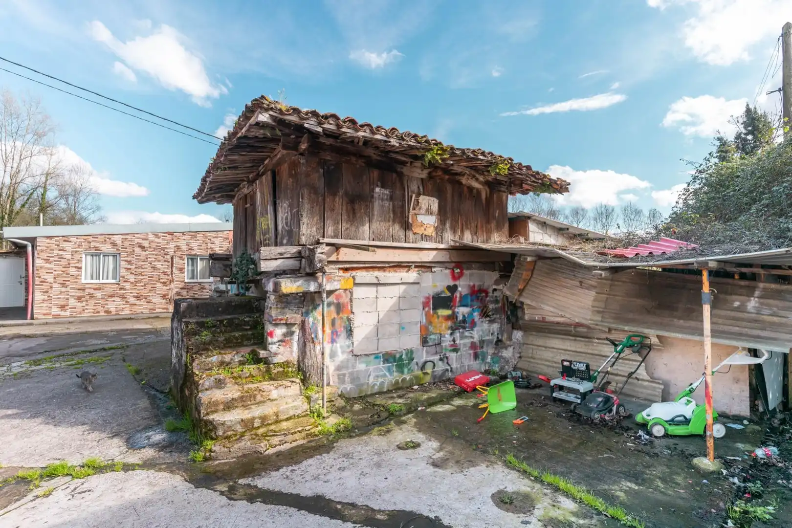 Exterior view of Houses for sale in Siero