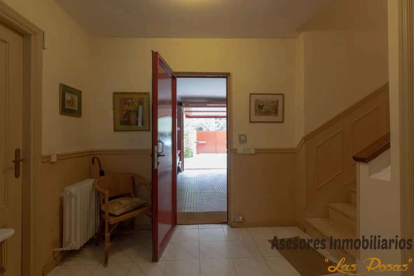 Einfamilien-Reihenhaus zum Verkauf in Madrid mit Klimaanlage, Heizung und Privatgarten