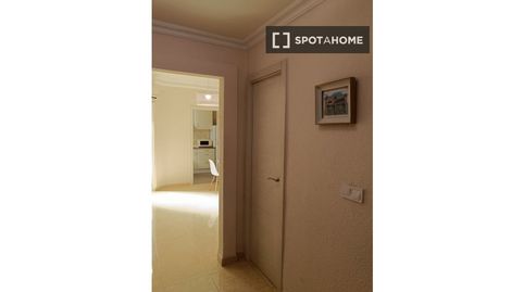 Foto 4 de Habitació a El Cabanyal - El Canyamelar, Valencia Capital