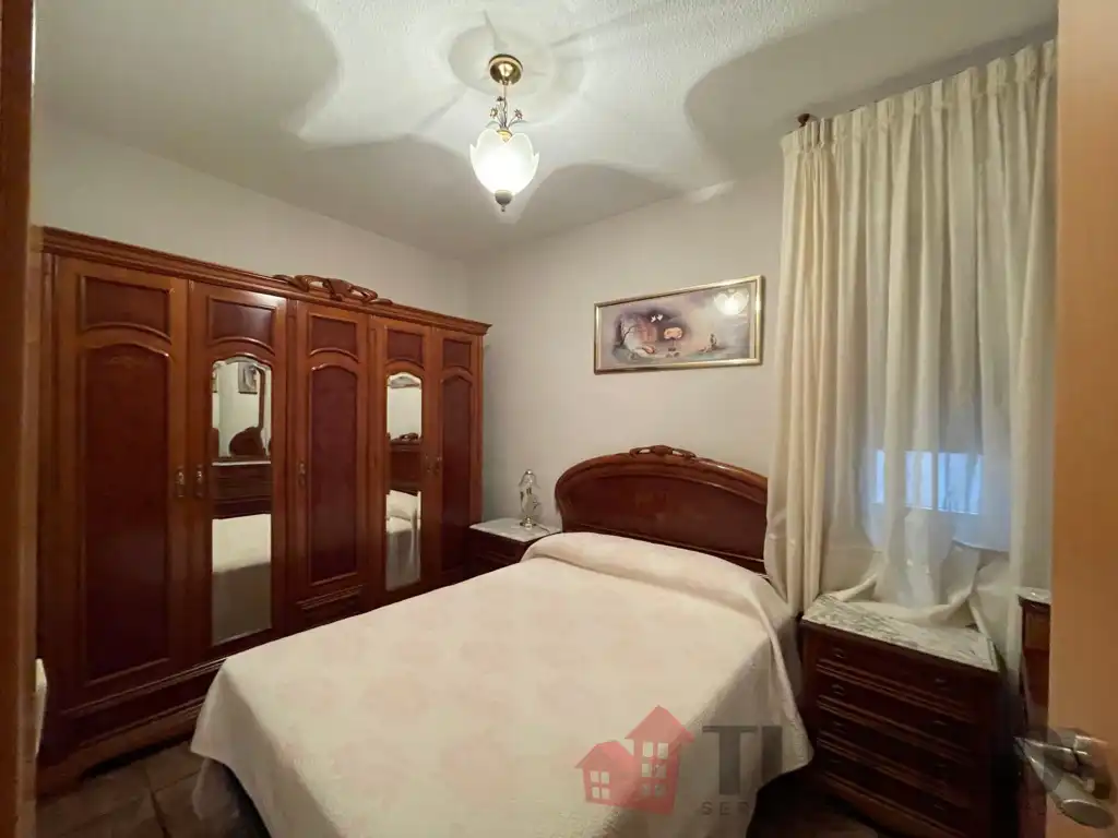 Habitación de Piso en venta en Madrid con Calefacción y Amueblado