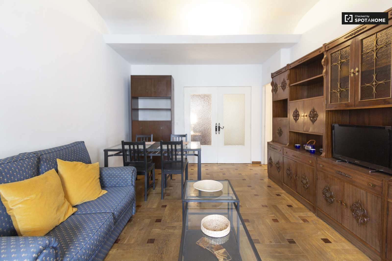 Sala d'estar de Apartament per a compartir en  Madrid Capital amb Aire condicionat, Calefacció i Terrassa