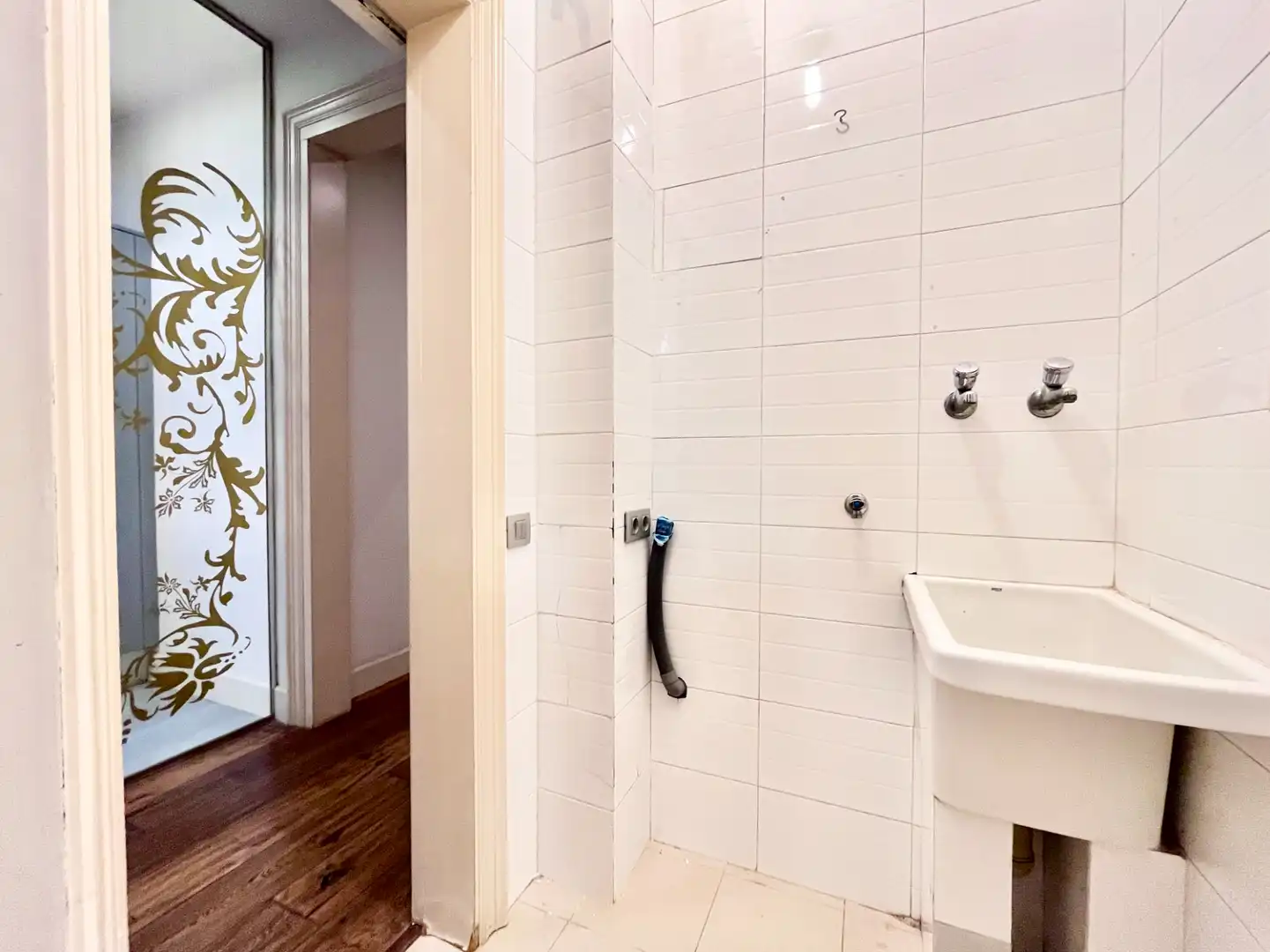 Bathroom of Flat for sale in Barcelona  with Air Conditioner, Heating and Parquet flooring