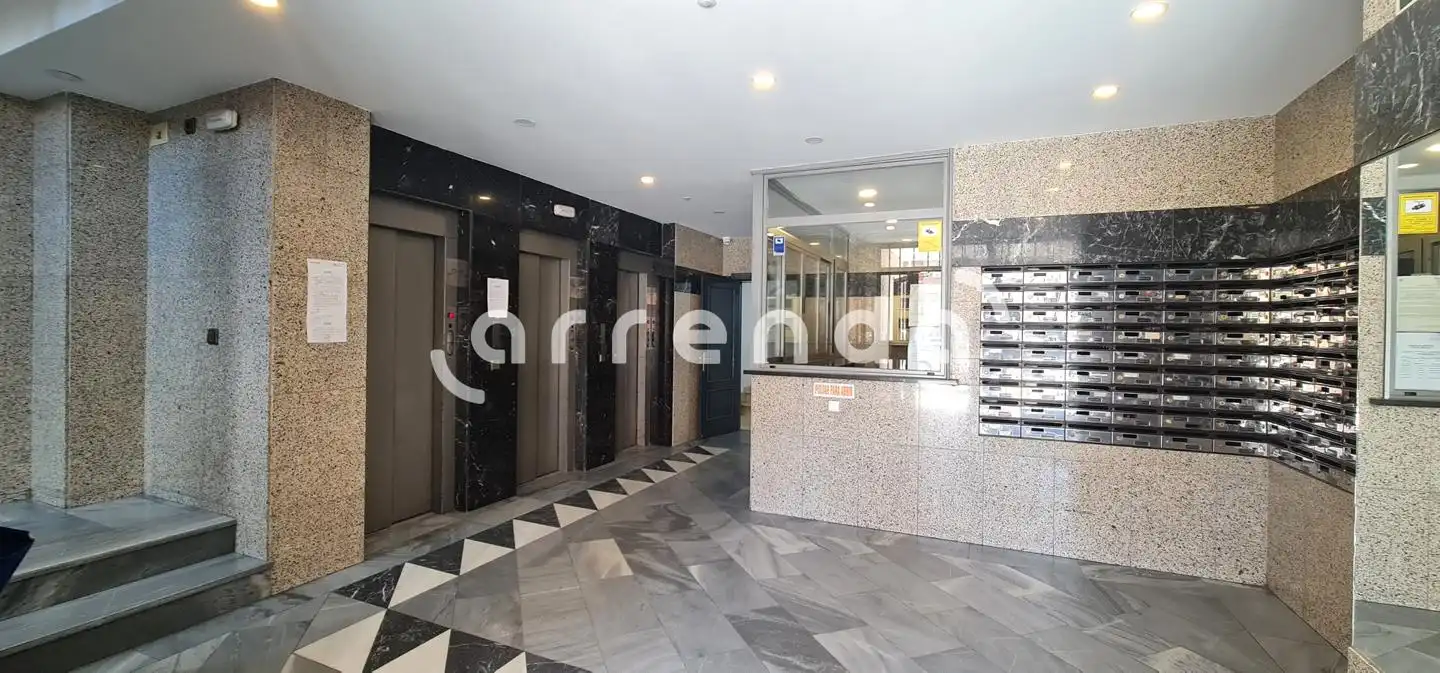 Study for rent in Madrid  with Air Conditioner and Furnished