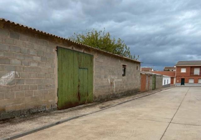 Terreno en Venta en Calle Calvo Sotelo, 8 en Lucillos