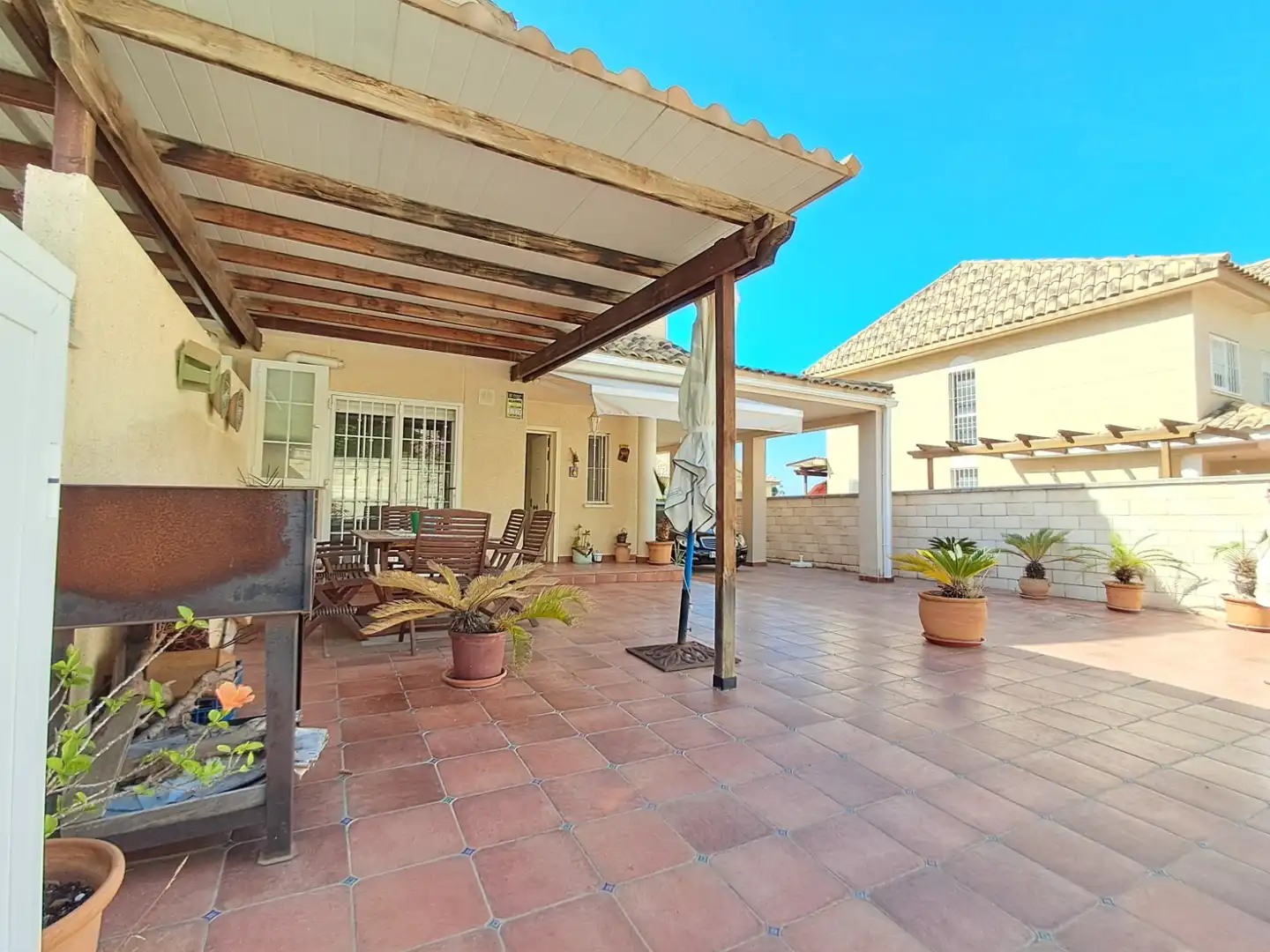 Terrassa de Casa adosada en venda en La Nucia amb Aire condicionat, Calefacció i Jardí privat