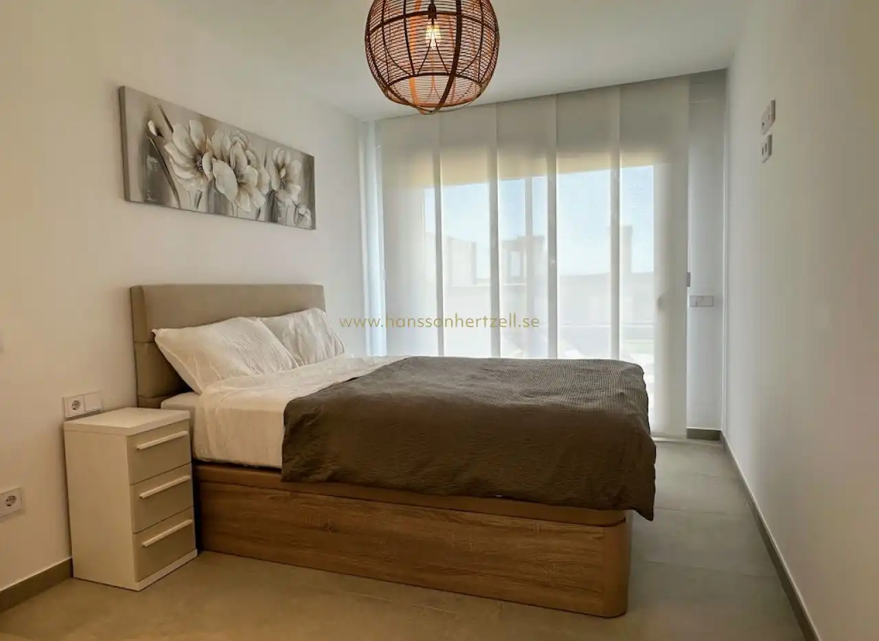 Dormitori de Apartament en venda en Santa Pola