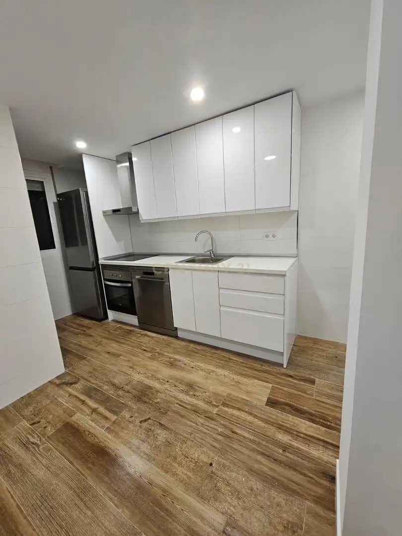 Cocina de Apartamento de alquiler en Majadahonda con Trastero, Horno y Lavadora