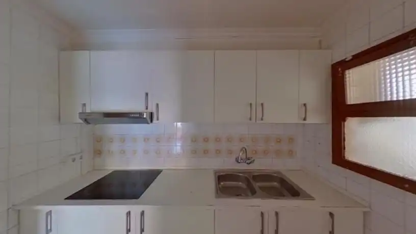 Küche von Wohnung zum Verkauf in Salt