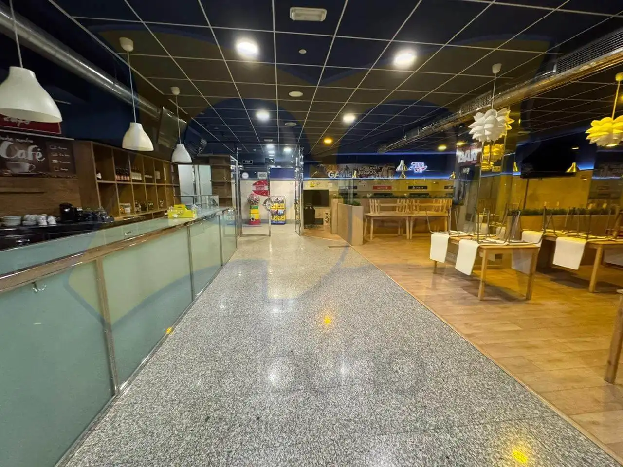 Local comercial de lloguer a Centro