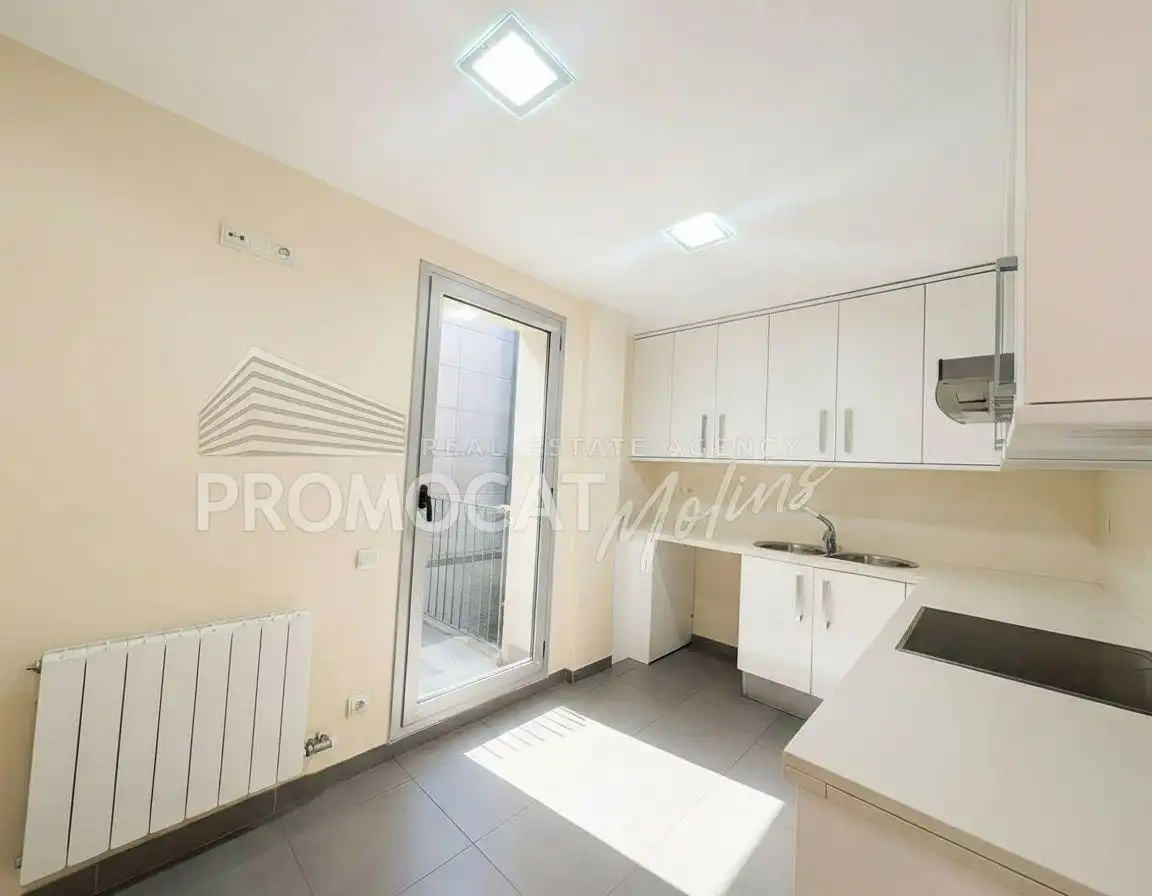 Cocina de Ático en venta en Molins de Rei con Aire acondicionado, Calefacción y Parquet