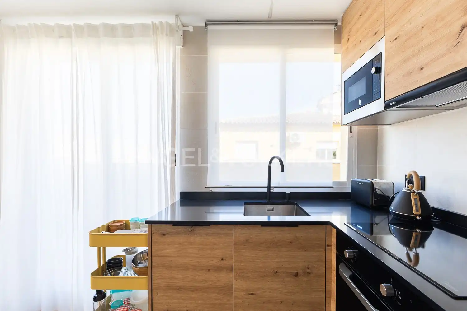 Kitchen of Flat for rent in Gandia  with Air Conditioner, Heating and Terrace
