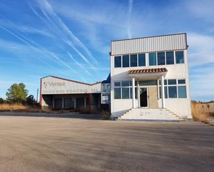 Vista exterior de Nau industrial en venda en Sant Mateu
