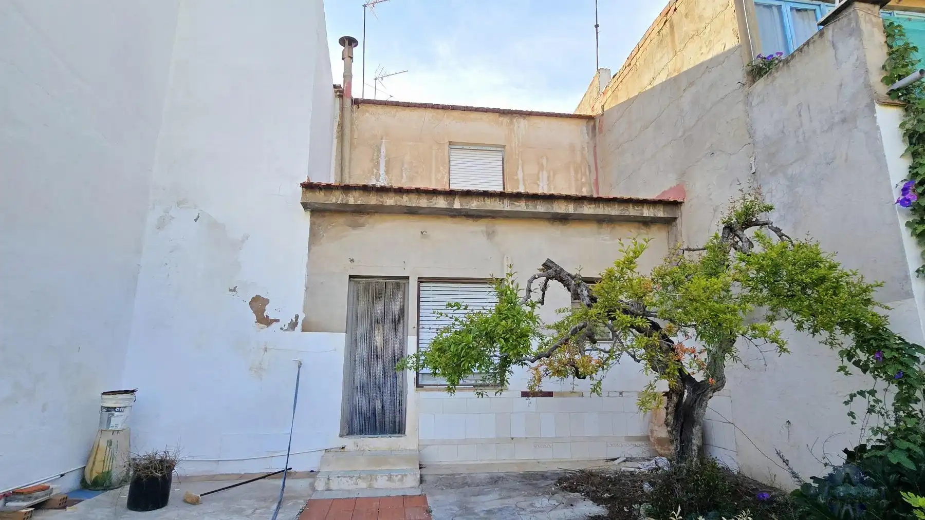 Vista exterior de Casa o chalet en venta en Novelda con Terraza, Trastero y Alarma