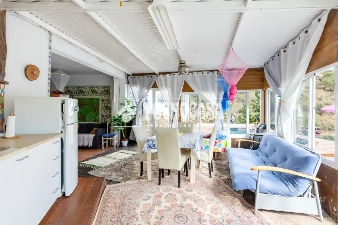 House with pool for sale in Arenas, imagen 6