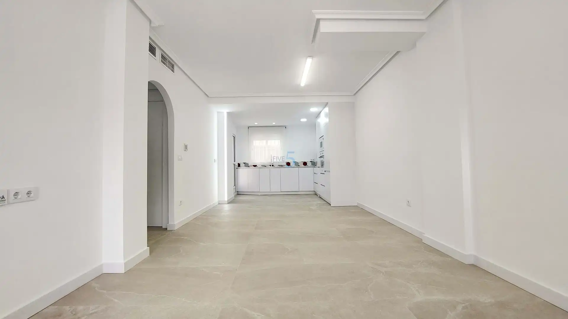 Wohnung zum Verkauf in Pilar de la Horadada mit Klimaanlage, Heizung und Terrasse