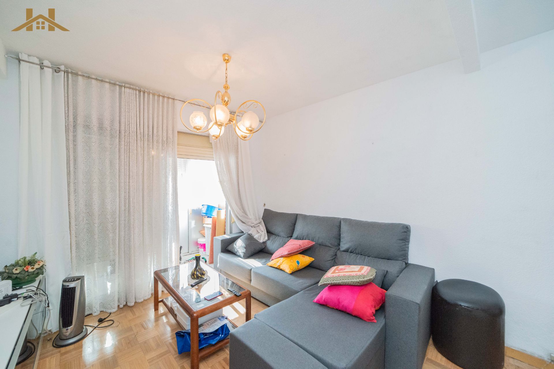 Living room of Flat for sale in Fuenlabrada  with Parquet flooring and Terrace