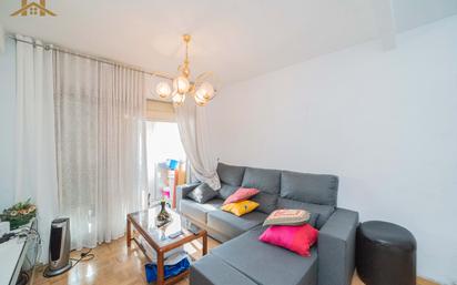 Living room of Flat for sale in Fuenlabrada  with Parquet flooring and Terrace
