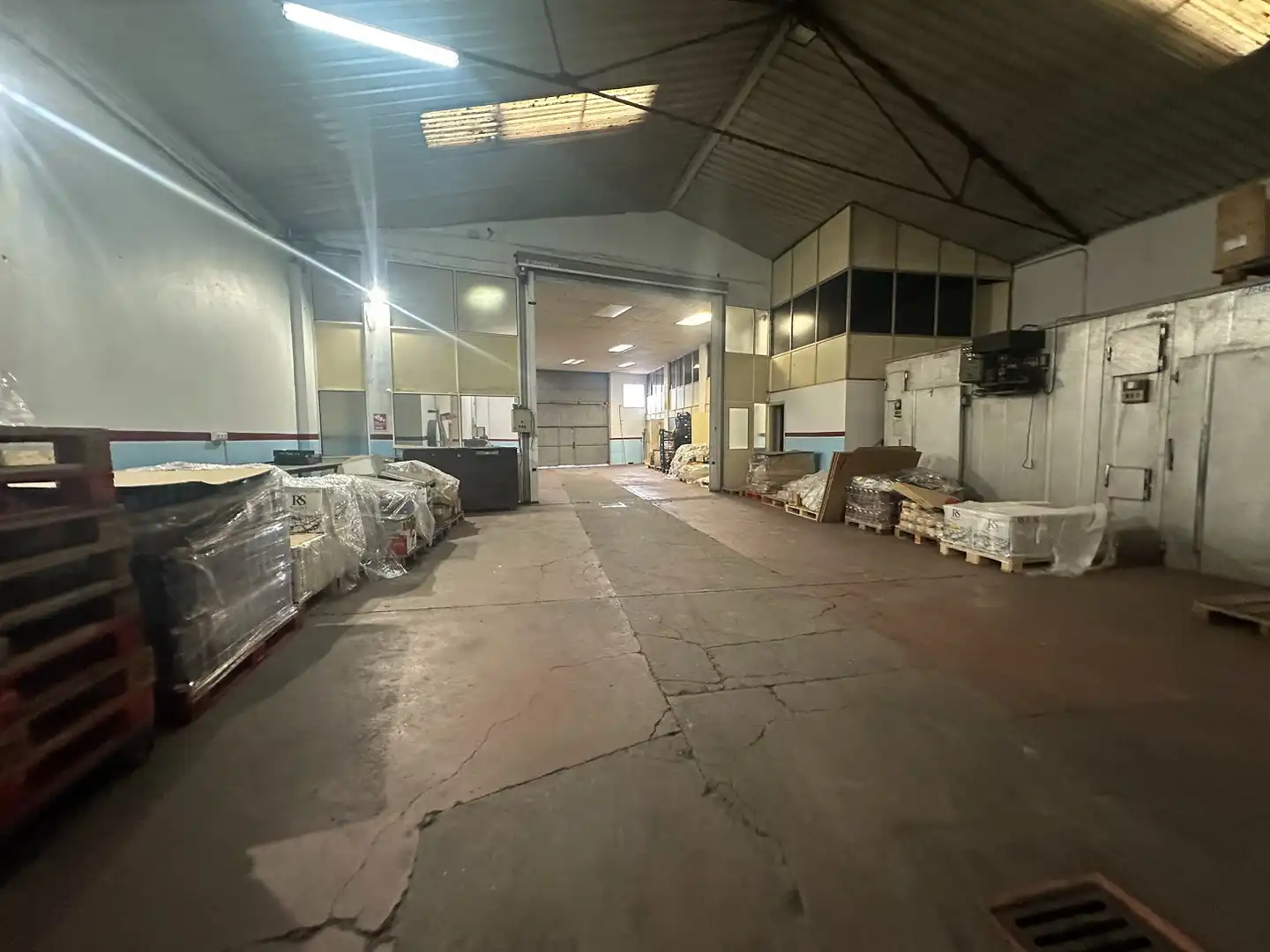 Nau industrial de lloguer en Santiago de Compostela 