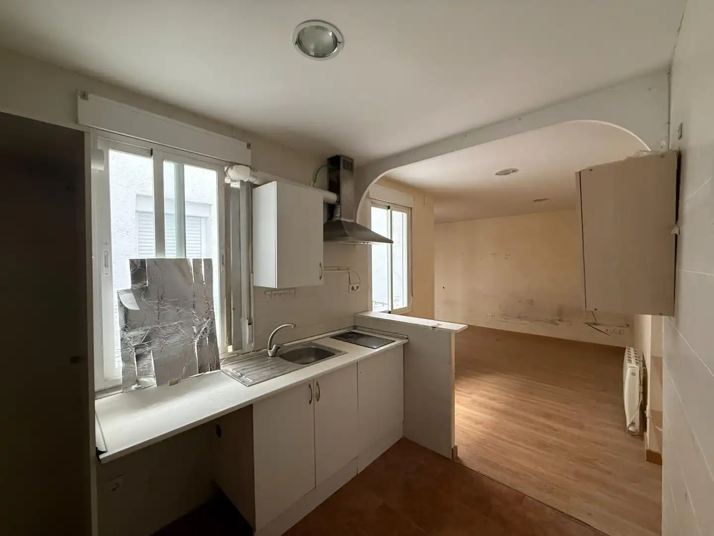 Cocina de Piso en venta en  Madrid Capital con Calefacción y Alarma