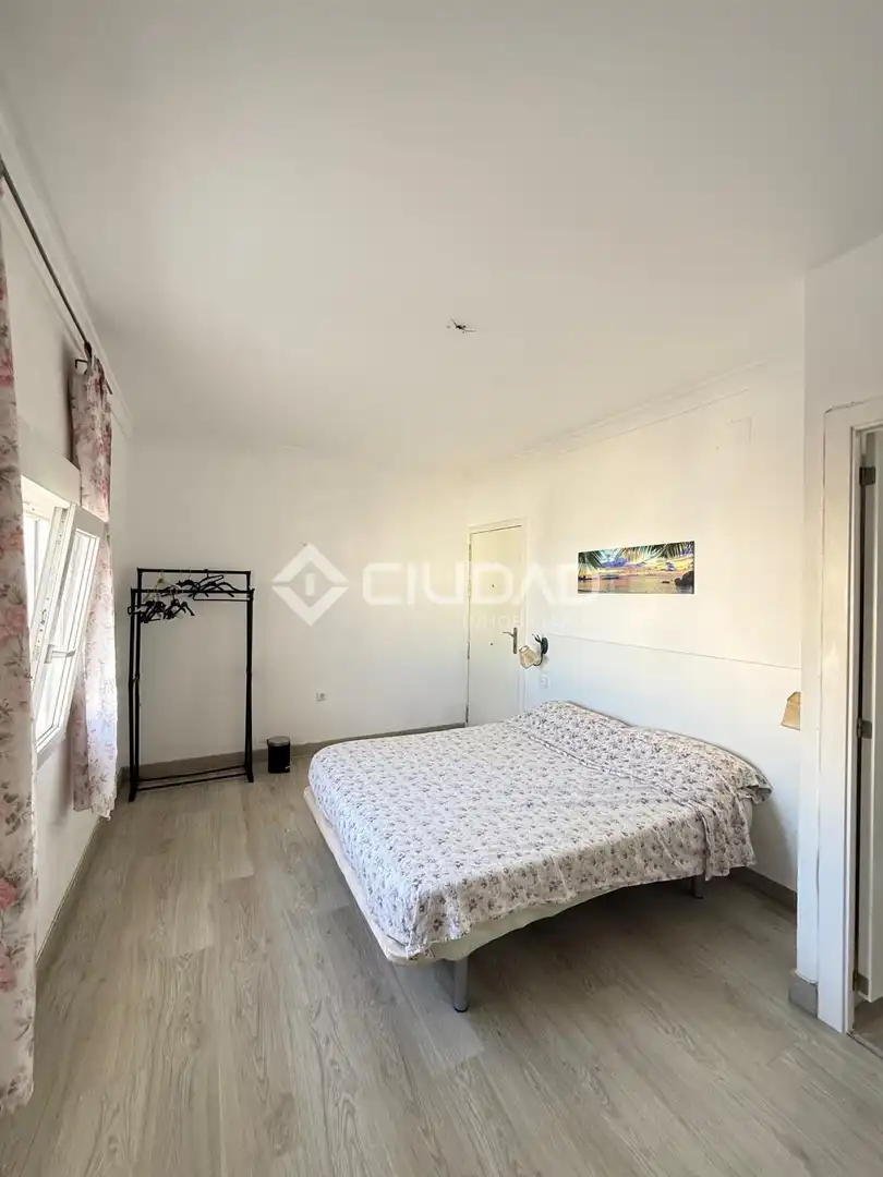 Habitación de Ático en venta en Chipiona con Calefacción y Terraza