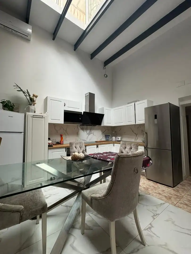 Habitació a Carrer de la Diputació, 131, La Nova Esquerra de l'Eixample