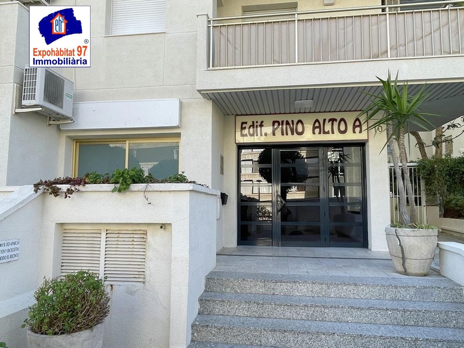 Exterior view of Office for sale in Salou