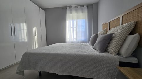 Foto 4 de Piso de alquiler en Sanlúcar la Mayor, Sevilla