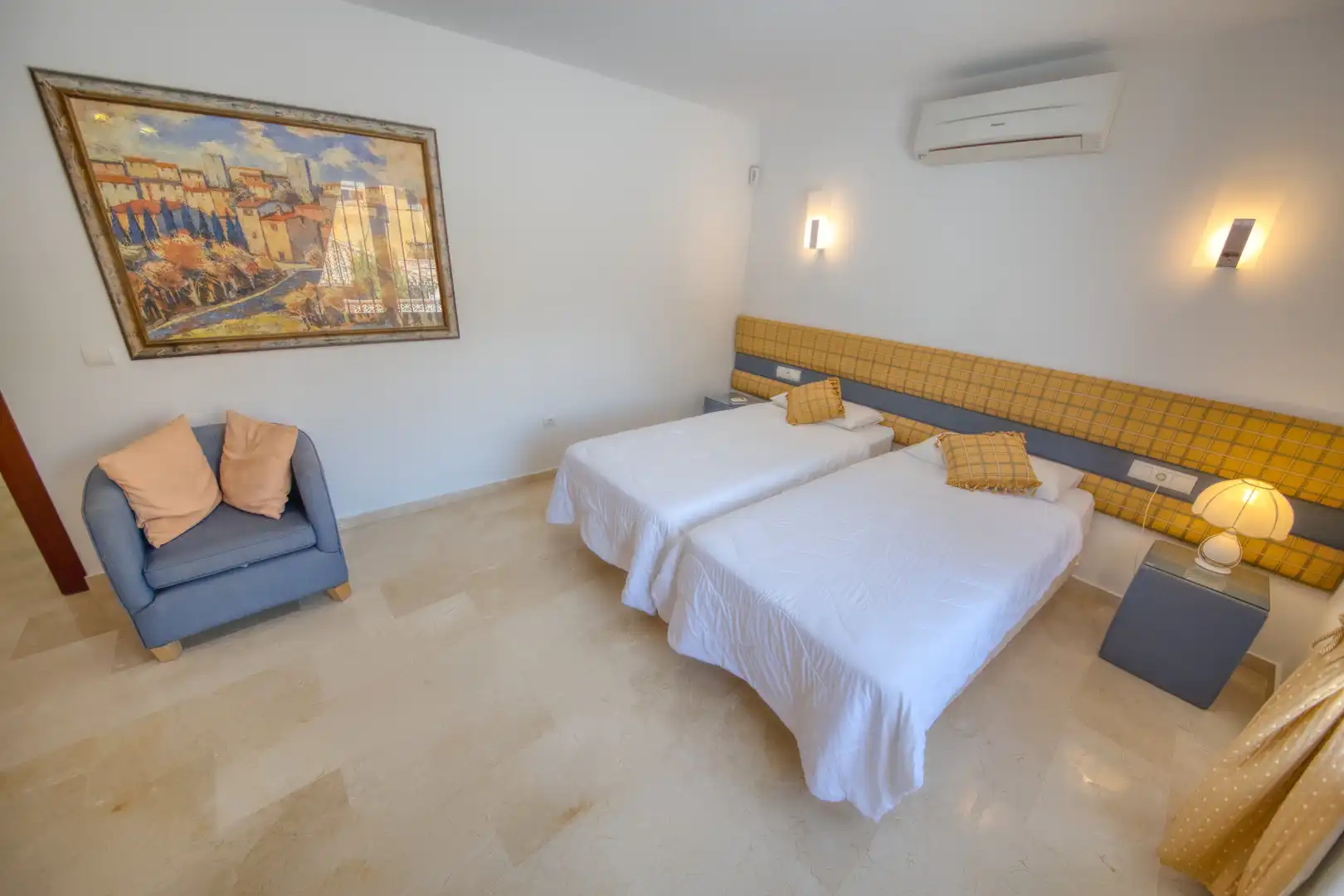 Bedroom of Houses for sale in Benalmádena  with Air Conditioner, Private garden and Parquet flooring