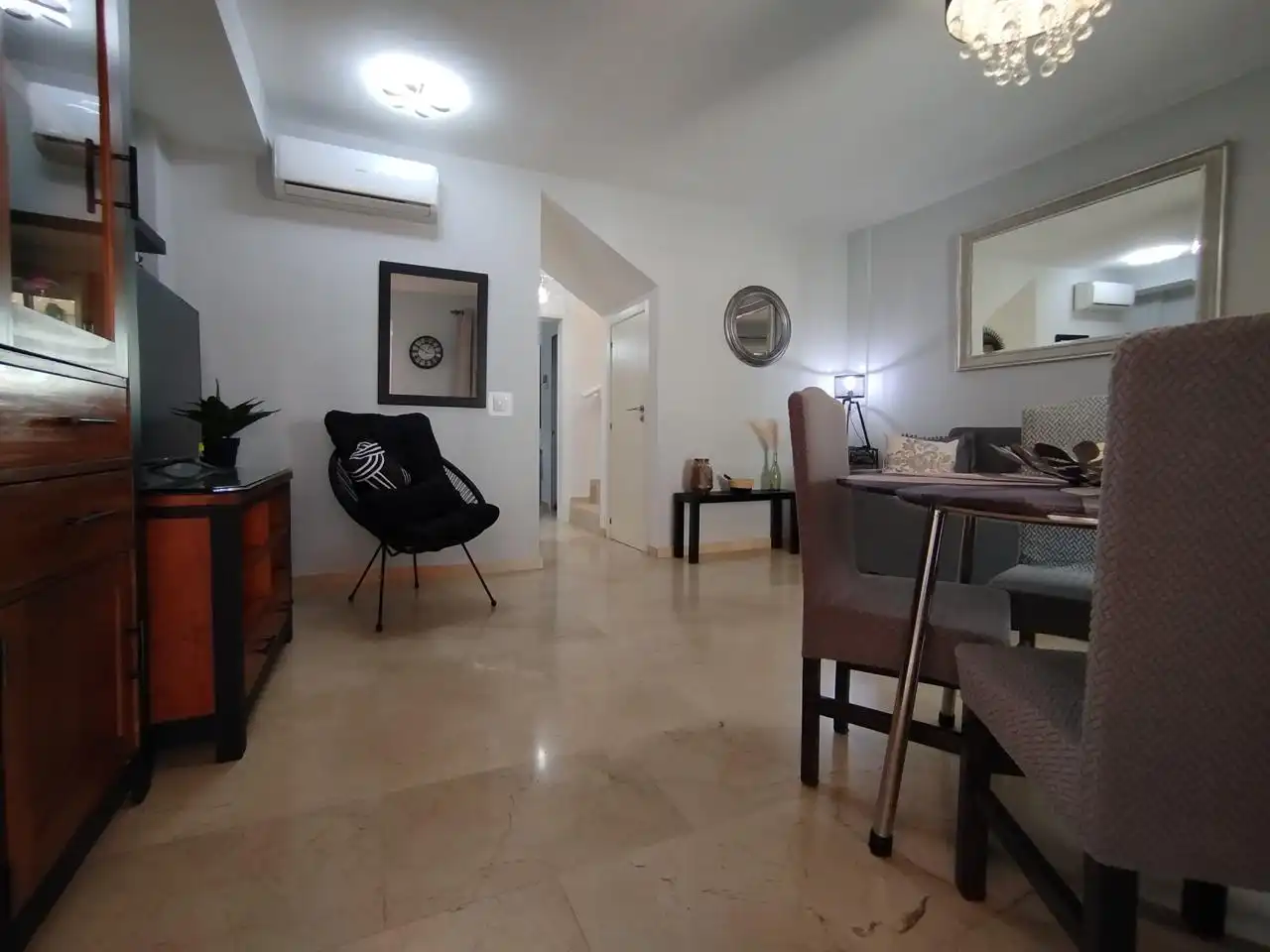 Wohnzimmer von Maisonette zur Miete in Mogán mit Klimaanlage, Terrasse und Möbliert
