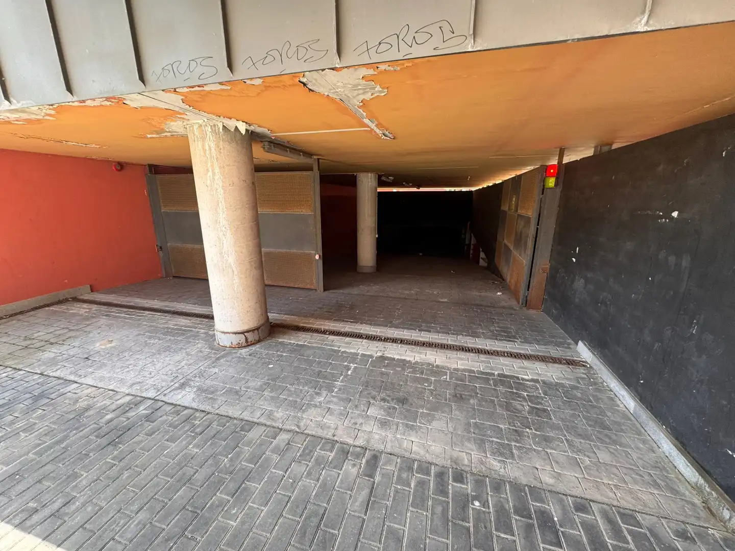 Parkplatz von Garage zum Verkauf in Burgos mit Alarm