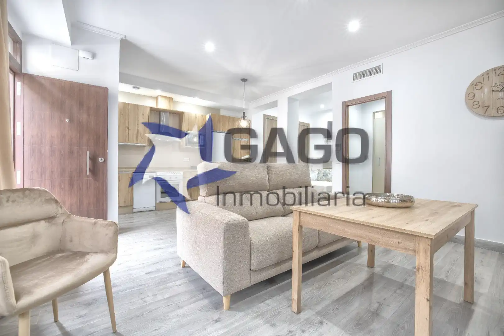 Estudio de alquiler en Santa Rosa - Valdeolleros