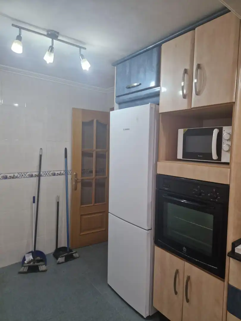 Küche von Wohnung zum Verkauf in Castellón de la Plana / Castelló de la Plana mit Abstellraum und Möbliert