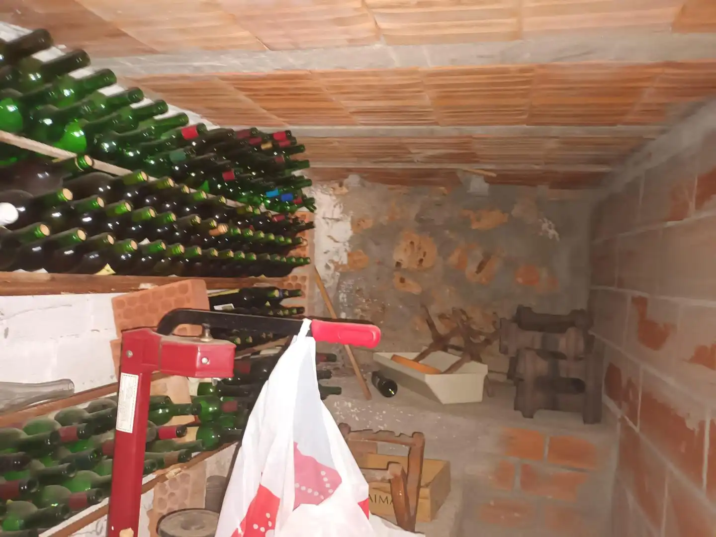 Casa o xalet en venda en Hontoba amb Calefacció, Jardí privat i Terrassa