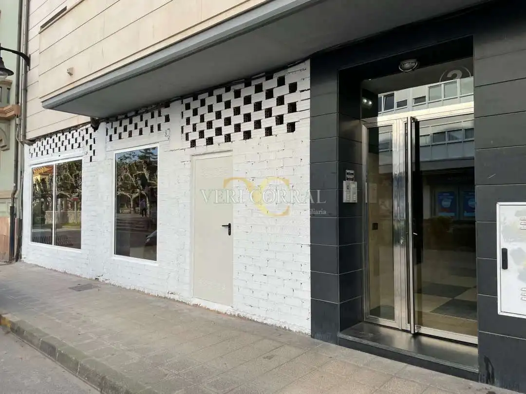 Business premises to rent in Avenida de la Paz, imagen 2