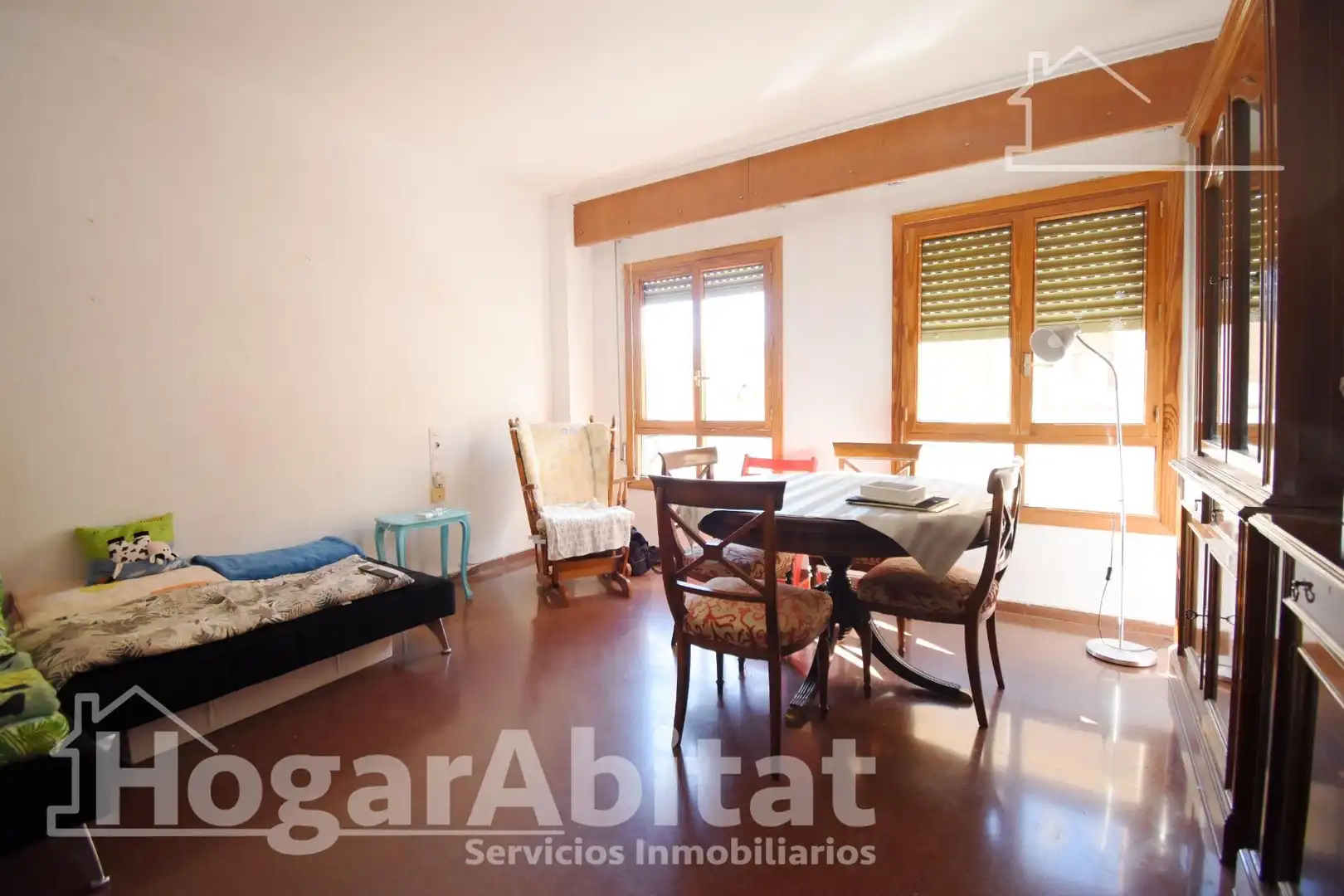 Living room of Flat for sale in Oliva  with Air Conditioner, Terrace and Balcony