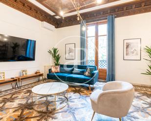 Living room of Flat to rent in  Barcelona Capital  with Air Conditioner, Heating and Furnished