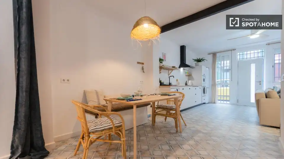 Kitchen of Flat for rent in Valencia  with Air Conditioner, Heating and Furnished