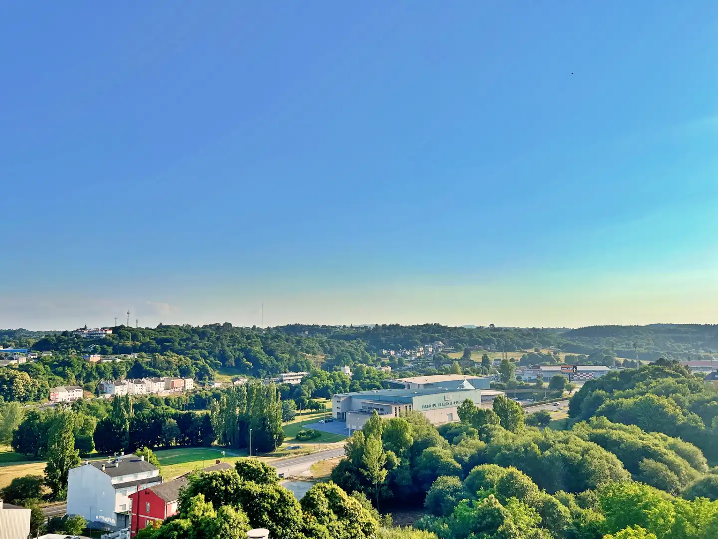 Vista exterior de Estudio en venta en Lugo con Calefacción, Parquet y Trastero
