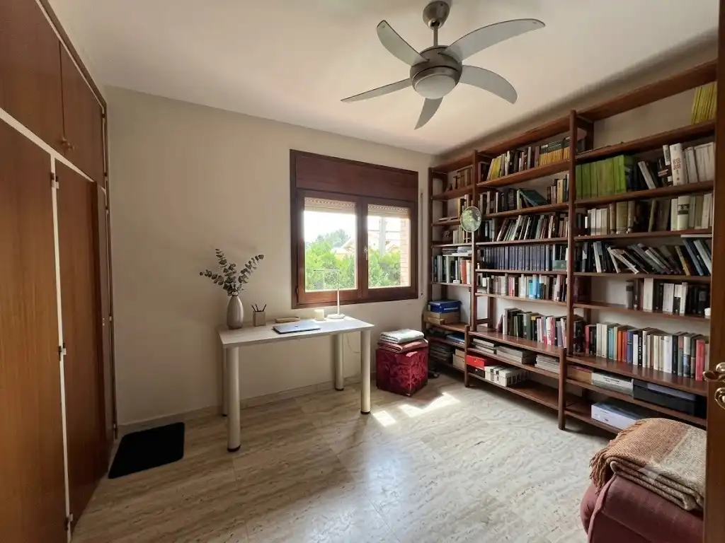 Sala d'estar de Casa o xalet en venda en Esparreguera amb Aire condicionat, Calefacció i Jardí privat