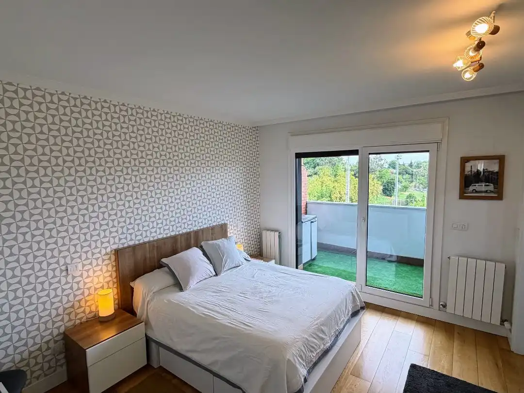 Bedroom of Houses for sale in Bilbao   with Terrace and Balcony