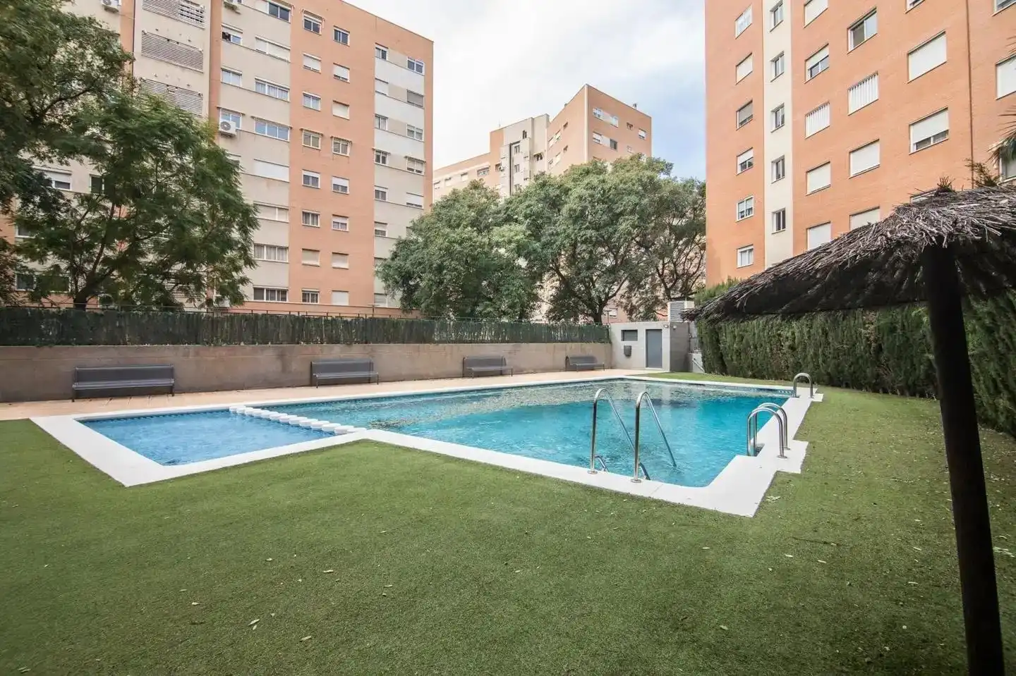 Piscina de Piso en venta en Alicante / Alacant con Terraza, Trastero y Piscina