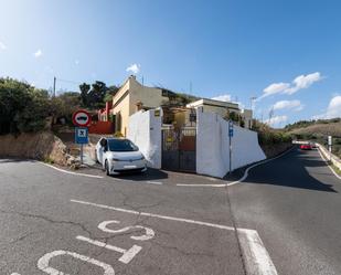 Vista exterior de Casa o xalet en venda en Santa Brígida amb Jardí privat i Terrassa