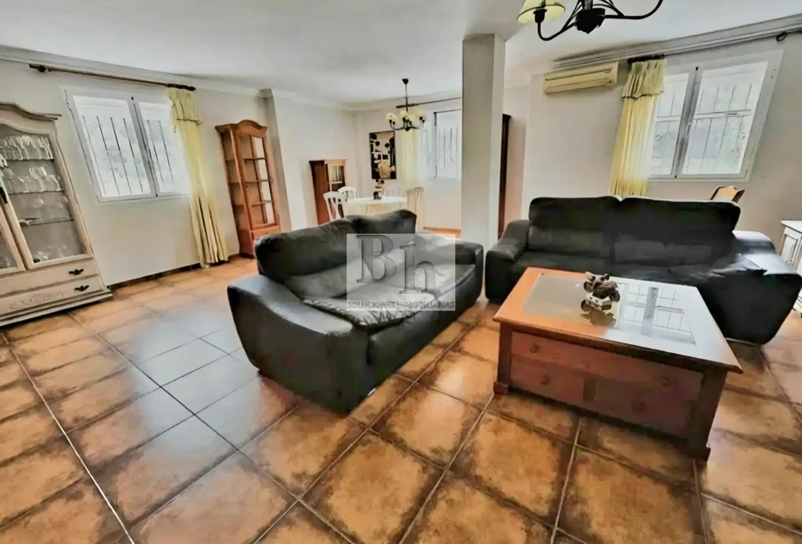 Sala d'estar de Casa adosada en venda en Alhaurín de la Torre amb Aire condicionat, Calefacció i Jardí privat