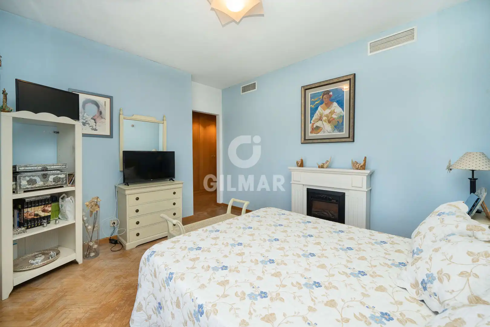 Bedroom of Detached homes for sale in Madrid  with Heating, Private garden and Swimming Pool