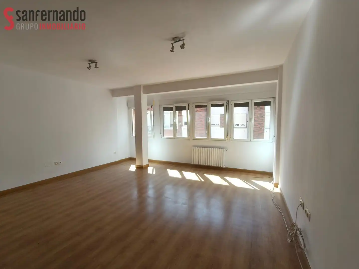 Wohnzimmer von Wohnung zum Verkauf in Torrelavega  mit Heizung und Balkon