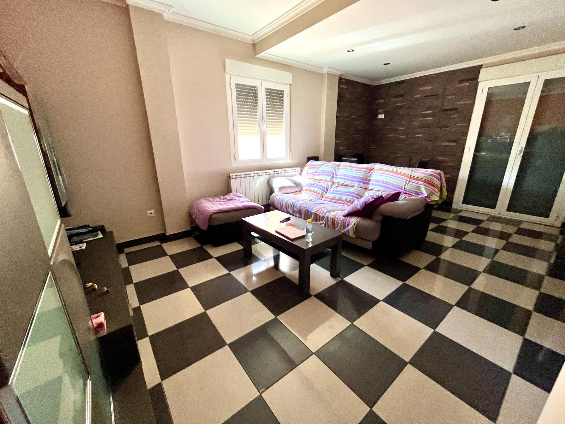 Sala d'estar de Àtic en venda en Hellín amb Aire condicionat, Calefacció i Terrassa