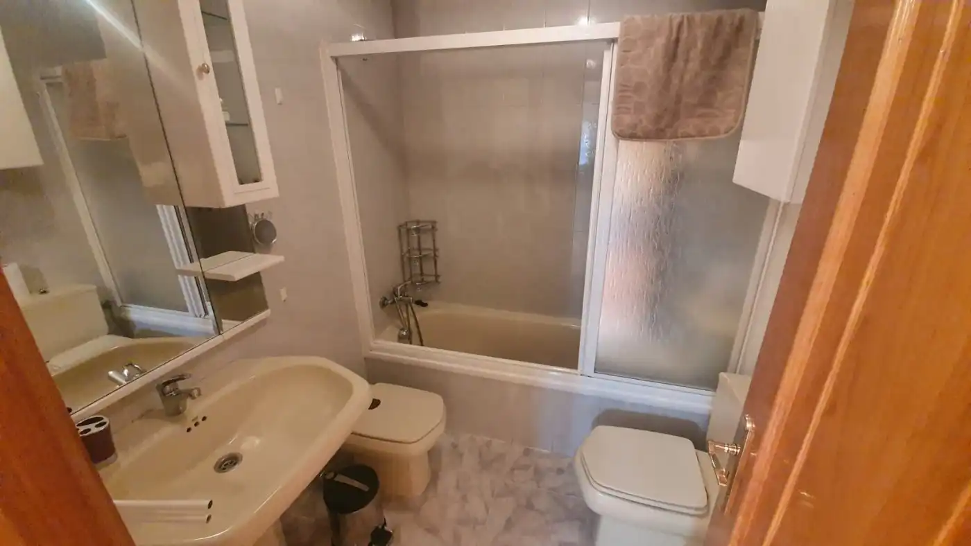 Piso en venta en ORENSE-PONFERRA, 37, Puente de Domingo Flórez