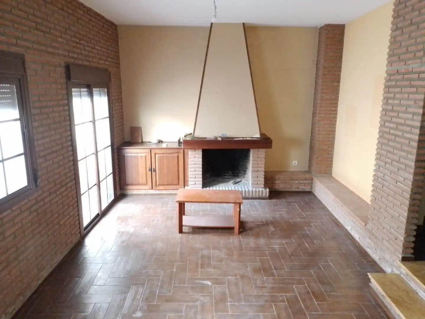 Sala de estar de Casa adosada en venta en Prado del Rey con Terraza y Balcón