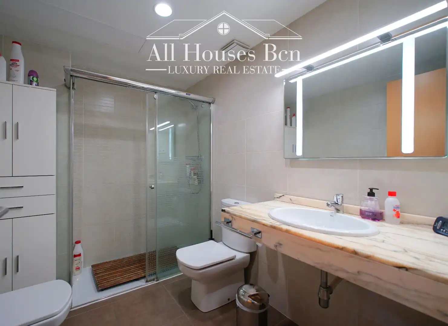 Bathroom of Detached homes for sale in Sant Quirze del Vallès  with Air Conditioner, Heating and Private garden