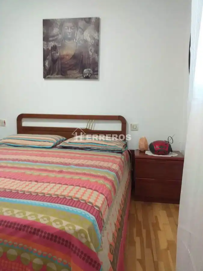 Habitación de Casa adosada en venta en Uruñuela con Calefacción, Parquet y Terraza